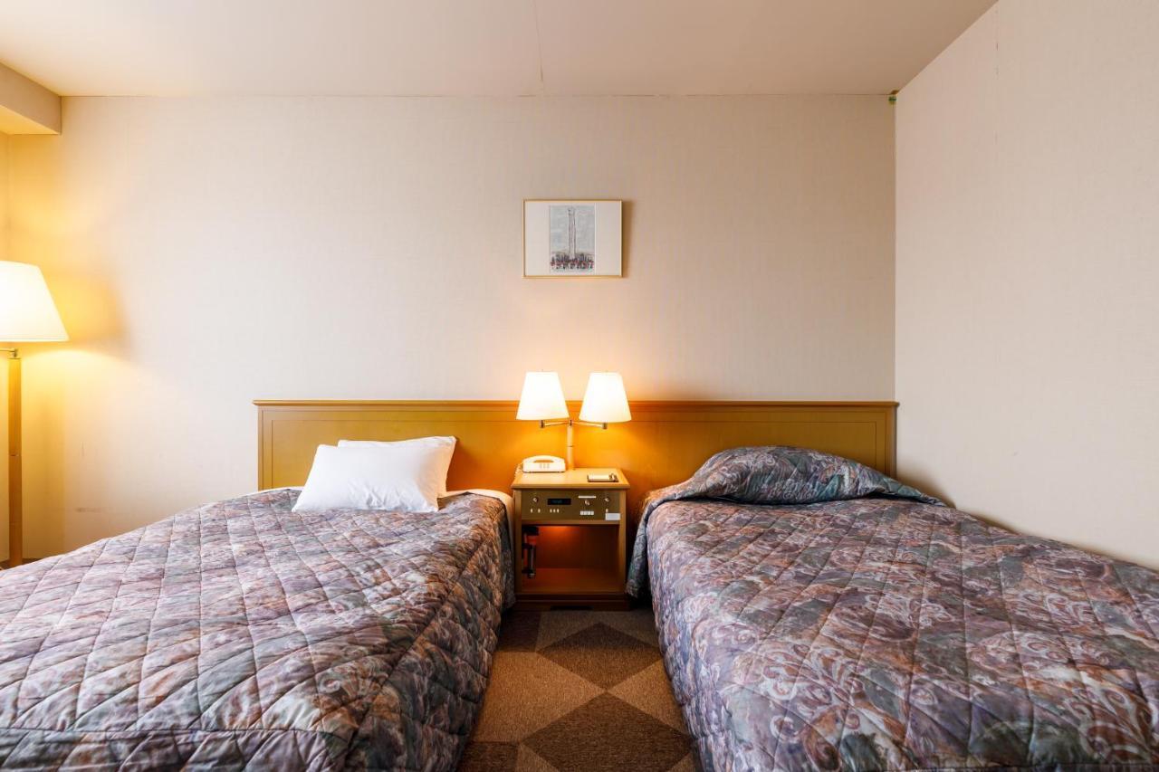 Fukuno Town Hotel A・Mieux Nanto Exteriör bild