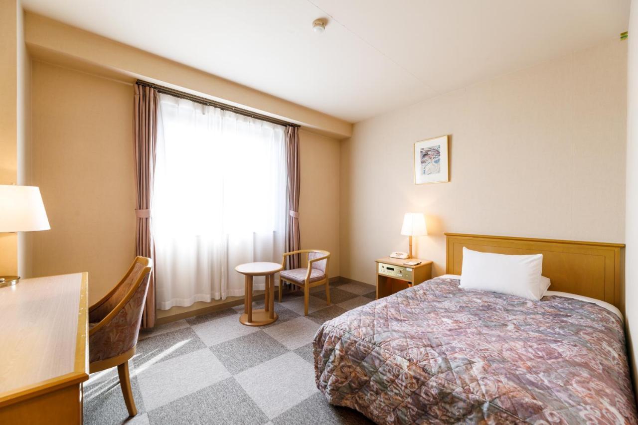 Fukuno Town Hotel A・Mieux Nanto Exteriör bild