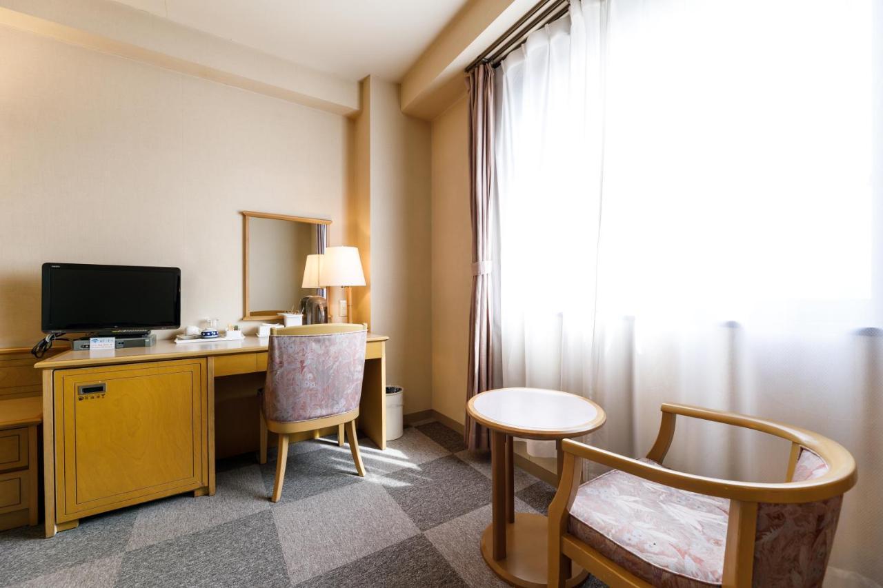 Fukuno Town Hotel A・Mieux Nanto Exteriör bild