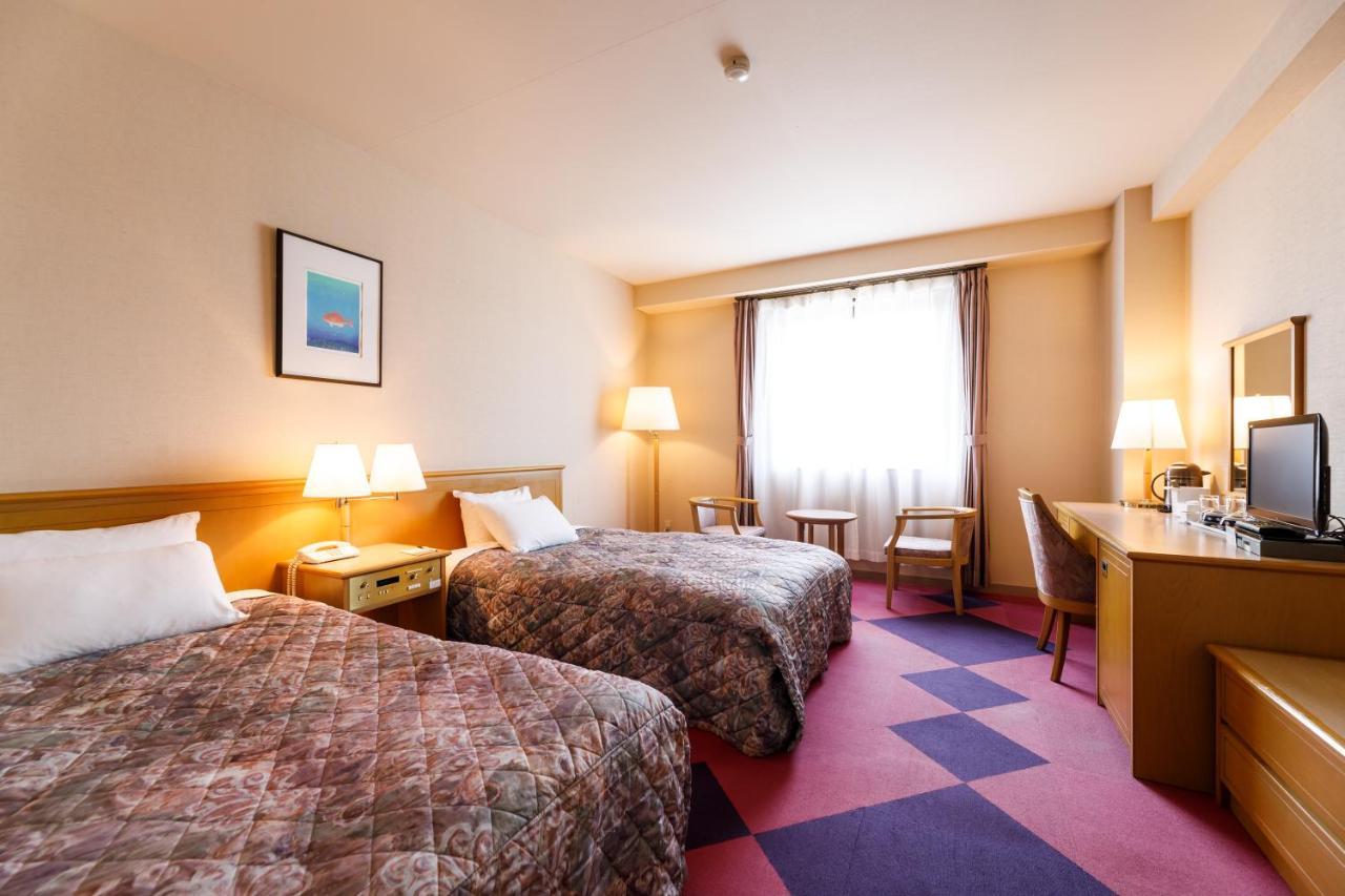 Fukuno Town Hotel A・Mieux Nanto Exteriör bild