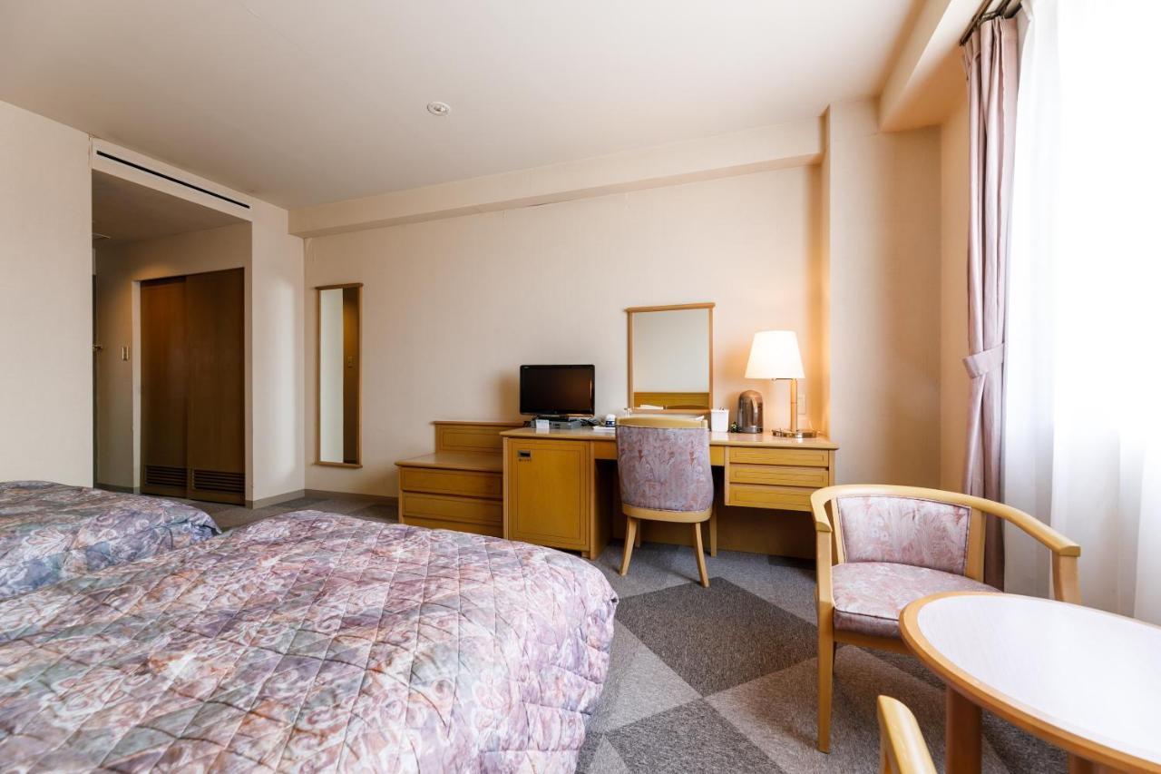 Fukuno Town Hotel A・Mieux Nanto Exteriör bild
